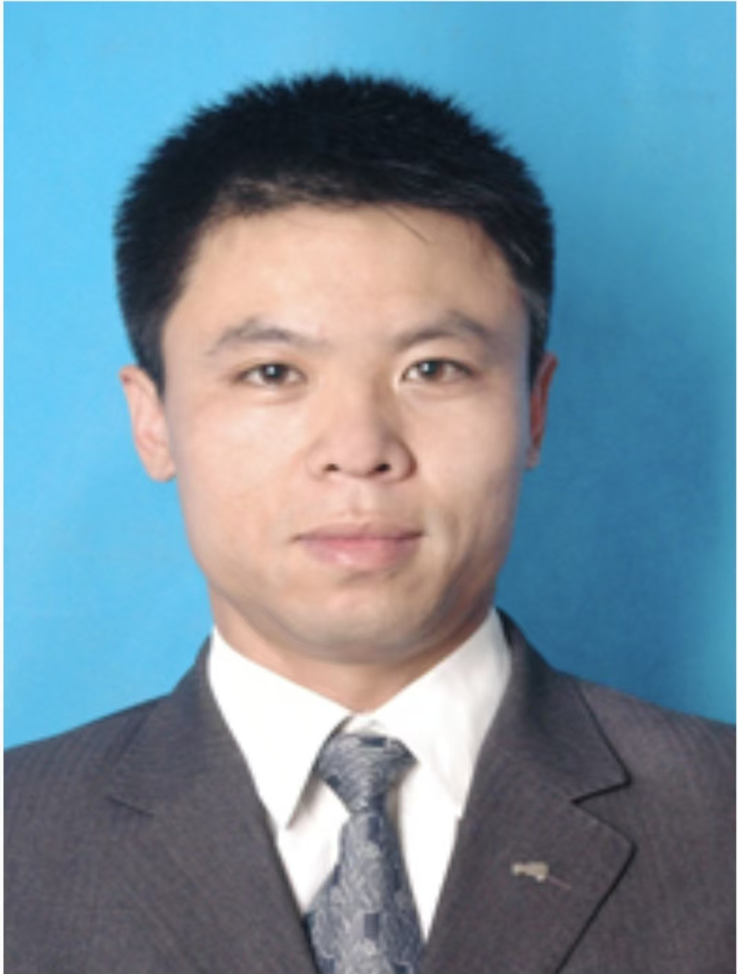 吕辉东律师