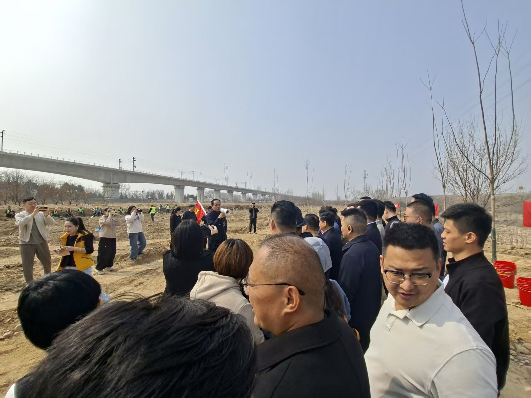 左刚民律师积极参加首都植树节活动